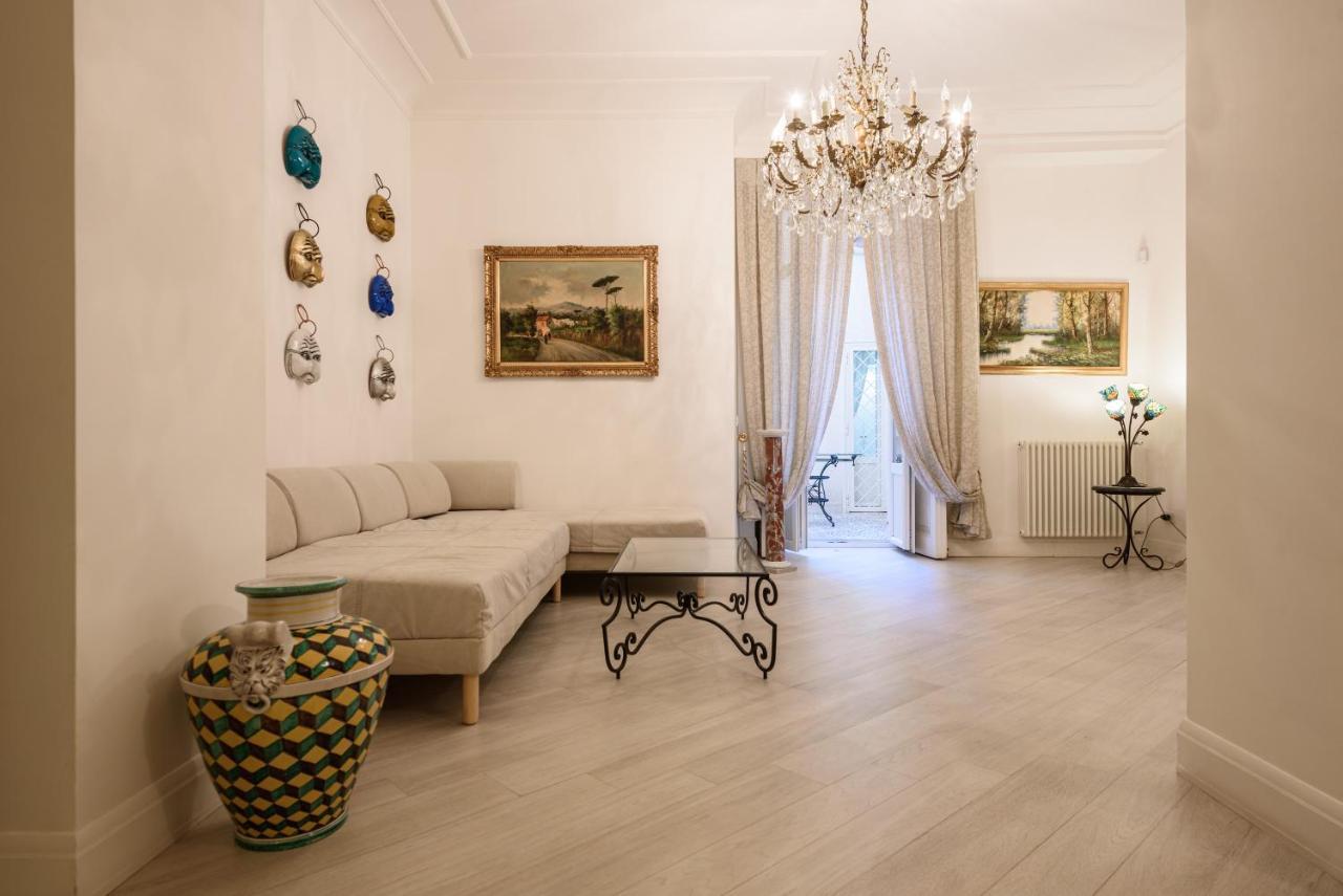 Palazzo Dello Spagnolo Suite نابولي المظهر الخارجي الصورة