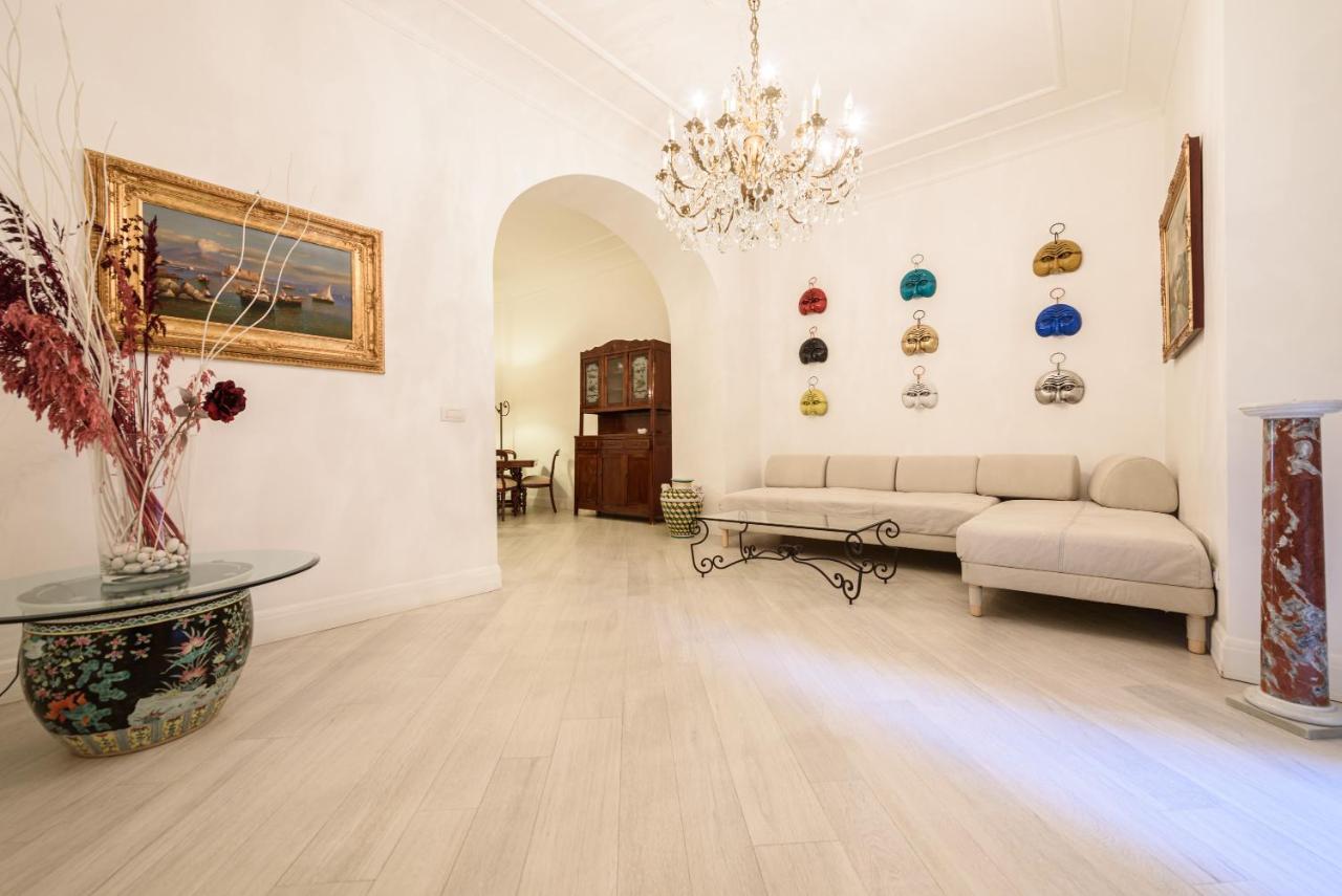 Palazzo Dello Spagnolo Suite نابولي المظهر الخارجي الصورة