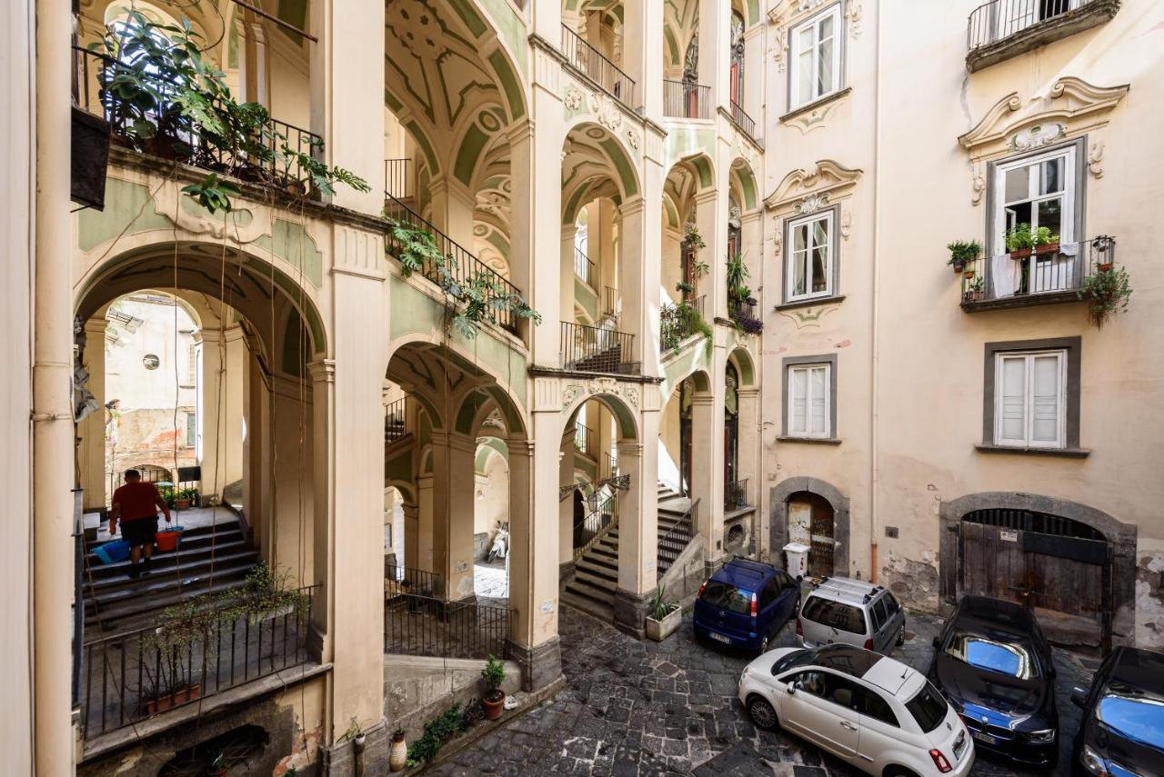 Palazzo Dello Spagnolo Suite نابولي المظهر الخارجي الصورة