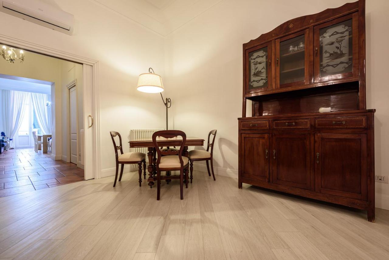Palazzo Dello Spagnolo Suite نابولي المظهر الخارجي الصورة